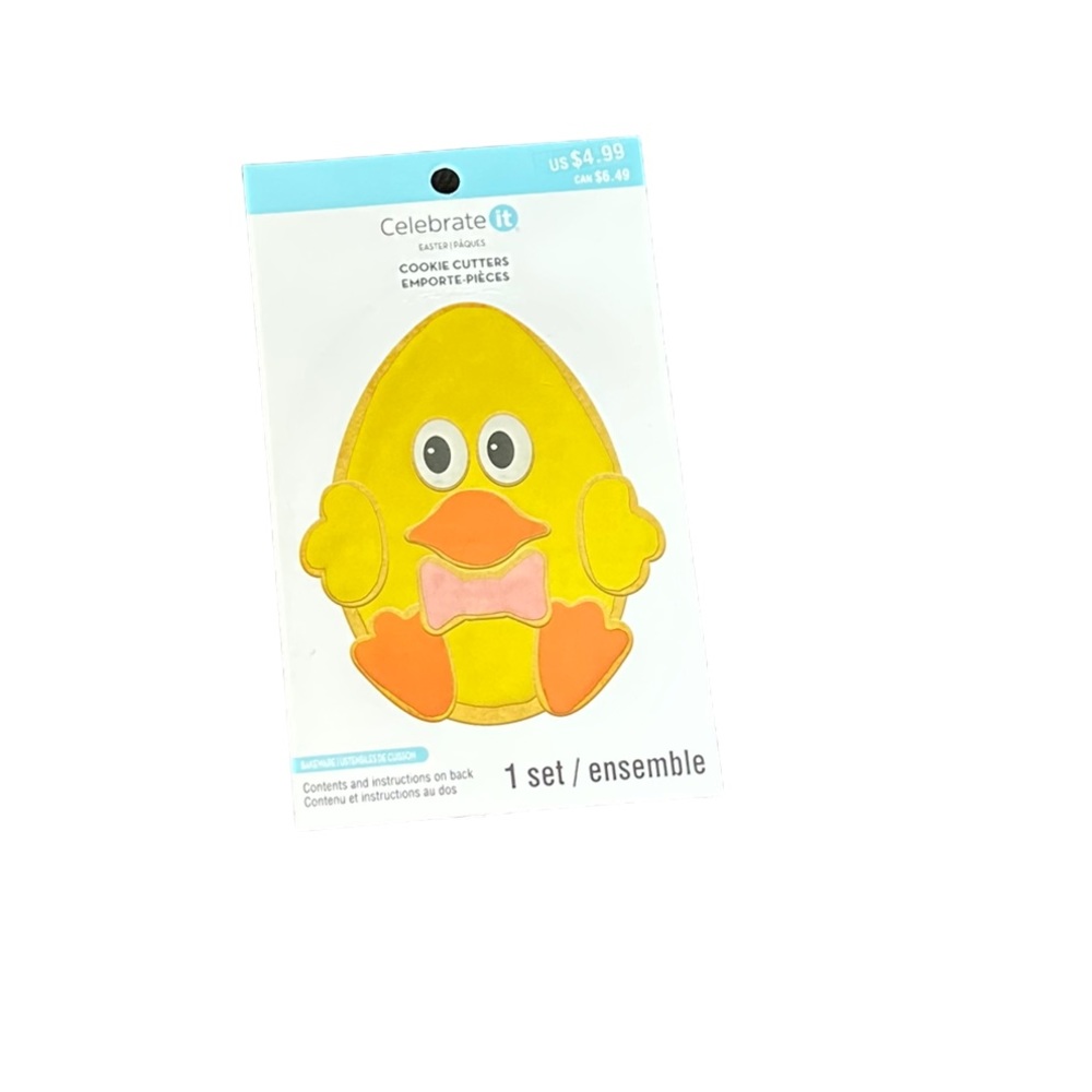 NWT Easter 🐣🐰Celebrate It cookie cutter set